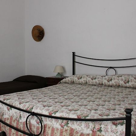 לינה וארוחת בוקר פוג'יבונסי Il Casale מראה חיצוני תמונה