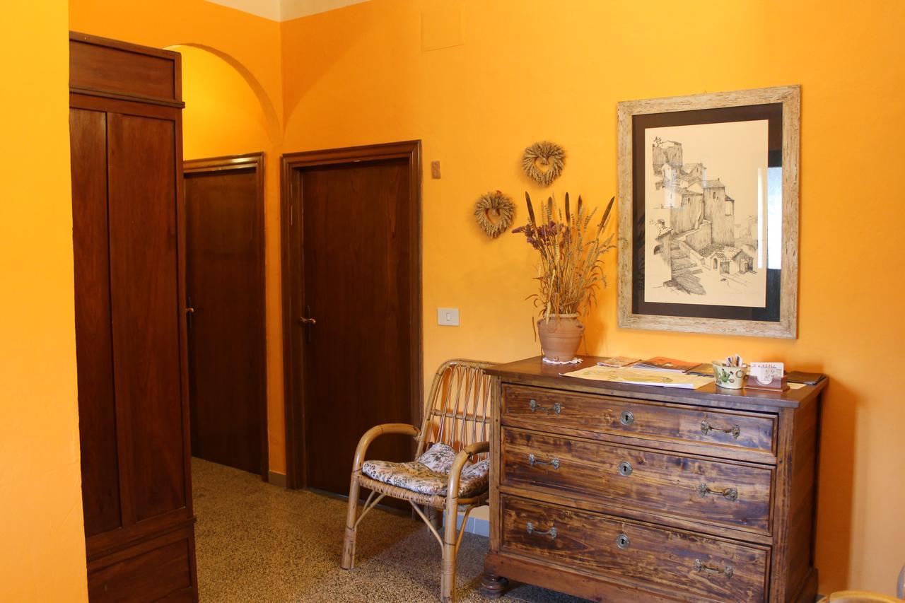 לינה וארוחת בוקר פוג'יבונסי Il Casale מראה חיצוני תמונה